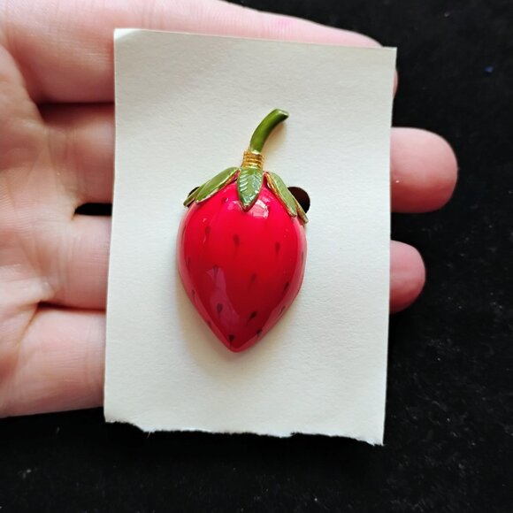 Vintage Original by Robert Strawberry brooch - Picture 1 of 3